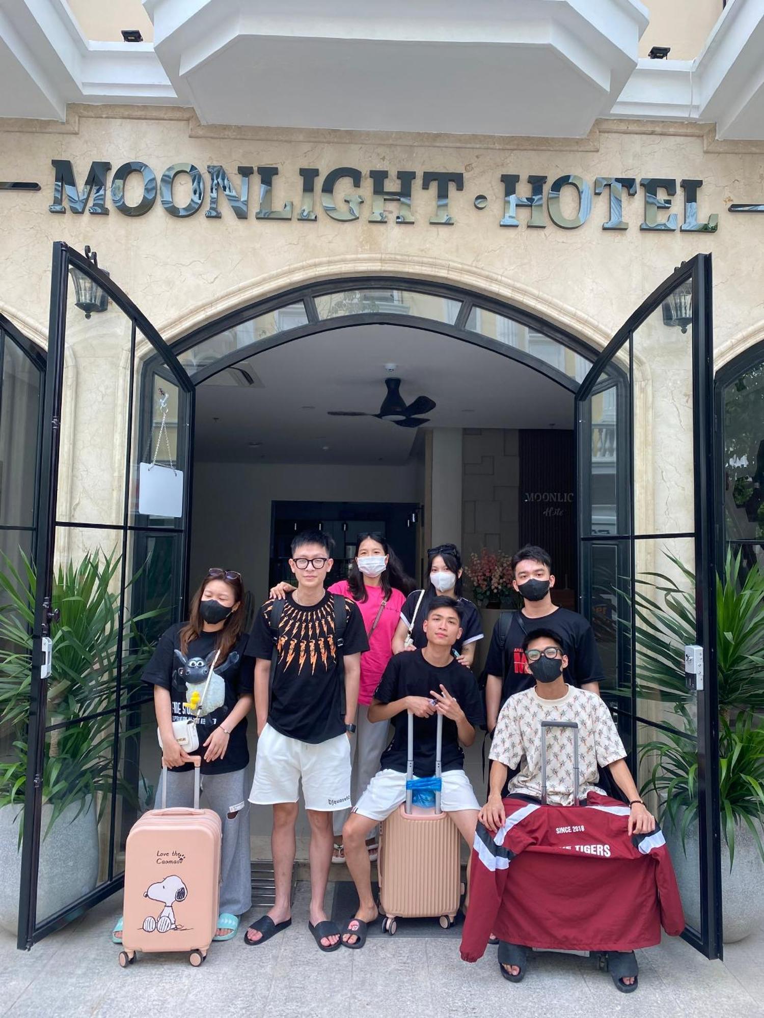 Moonlight Hotel Ha Long Exterior photo