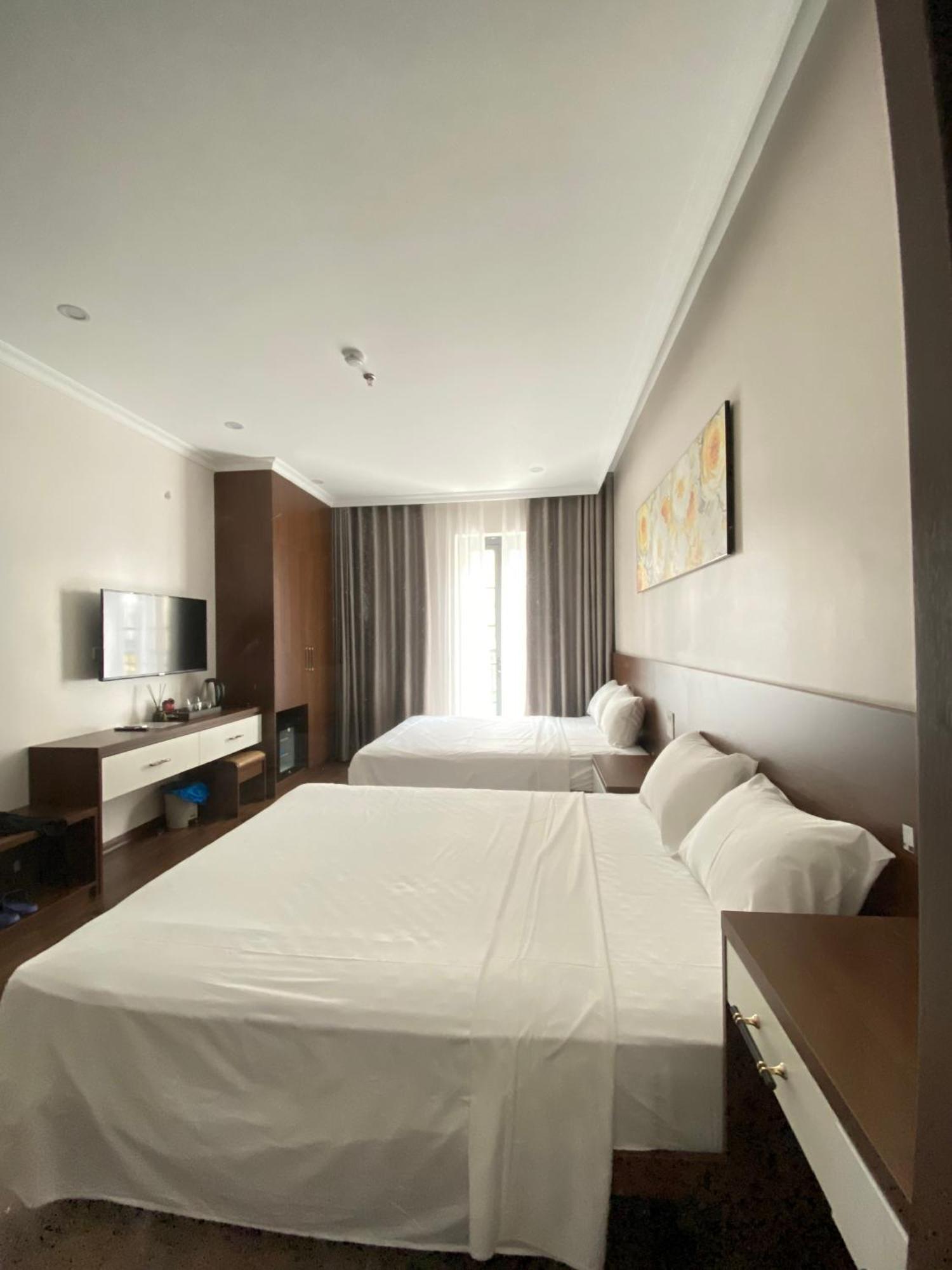 Moonlight Hotel Ha Long Exterior photo